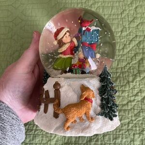 CHRISTMAS LETTERS TO SANTA MUSICAL WATER SNOW GLOBE 12.5” DIAMETER - PRECIOUS!